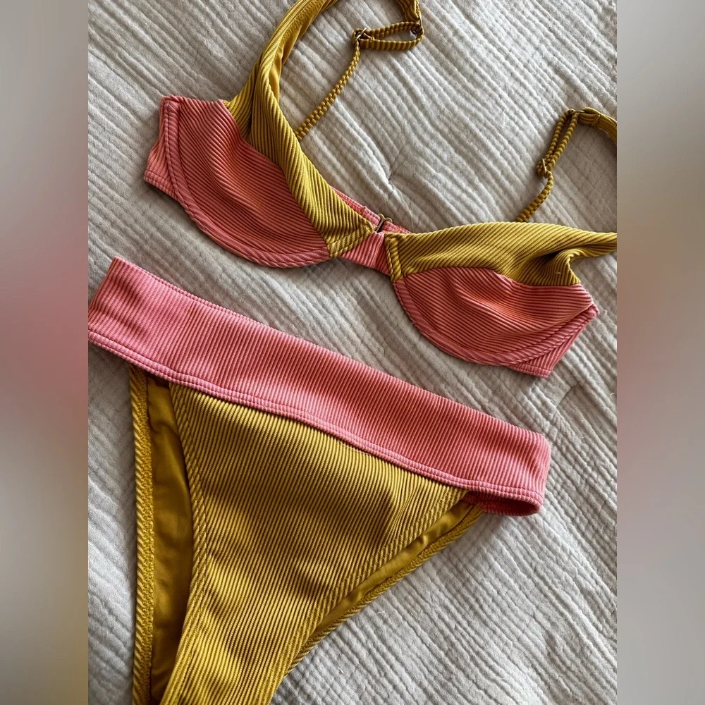 Billabong Hi Life Aruba Bikini - Picture 3 of 6